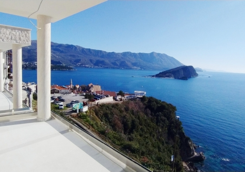 Продажа недвижимости в черногории у моря налог на роскошь в италии